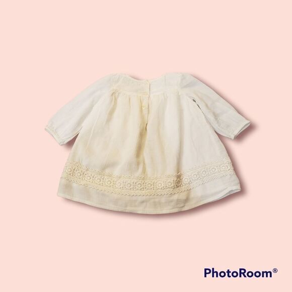 TOMMY HILFIGER AND Gap girls white blouses sz 6-12 months - Picture 5 of 7